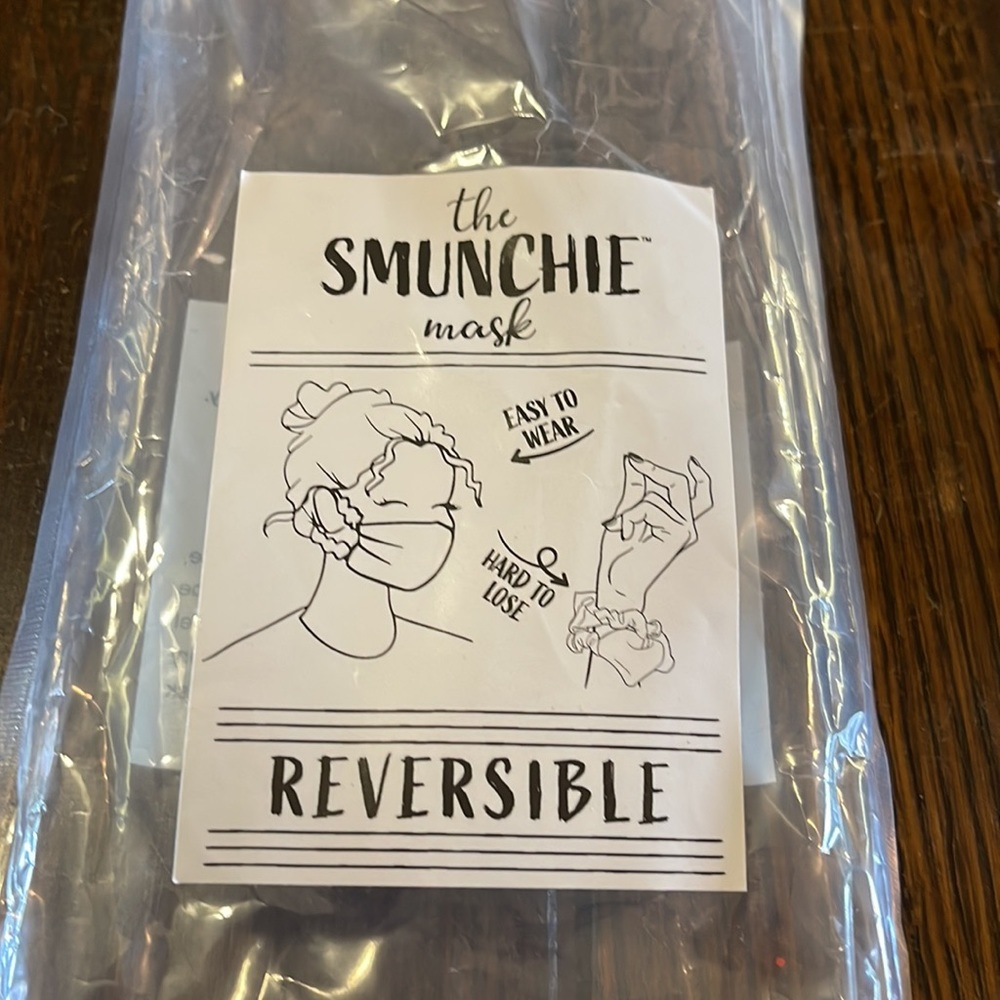 Scrunchie mask - reversible - Picture 3 of 4